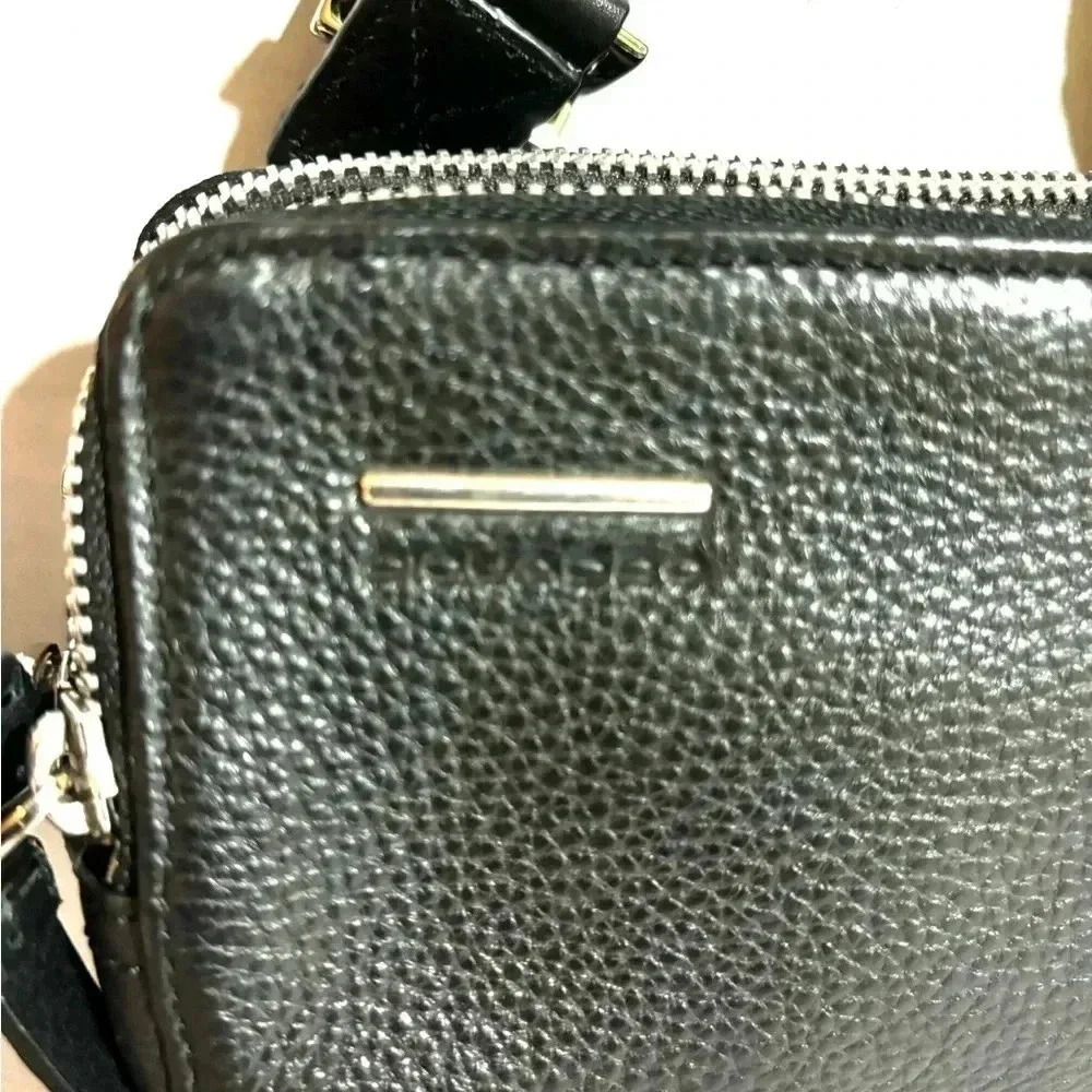 Piquardo black  unisex leather crossbody/ fanny pack/ wristlet bag - Picture 9 of 15